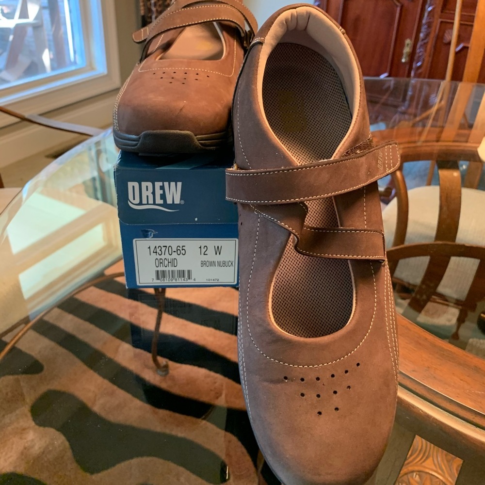 Women’s Drew Orchid Brown Nubuck Shoes 12W